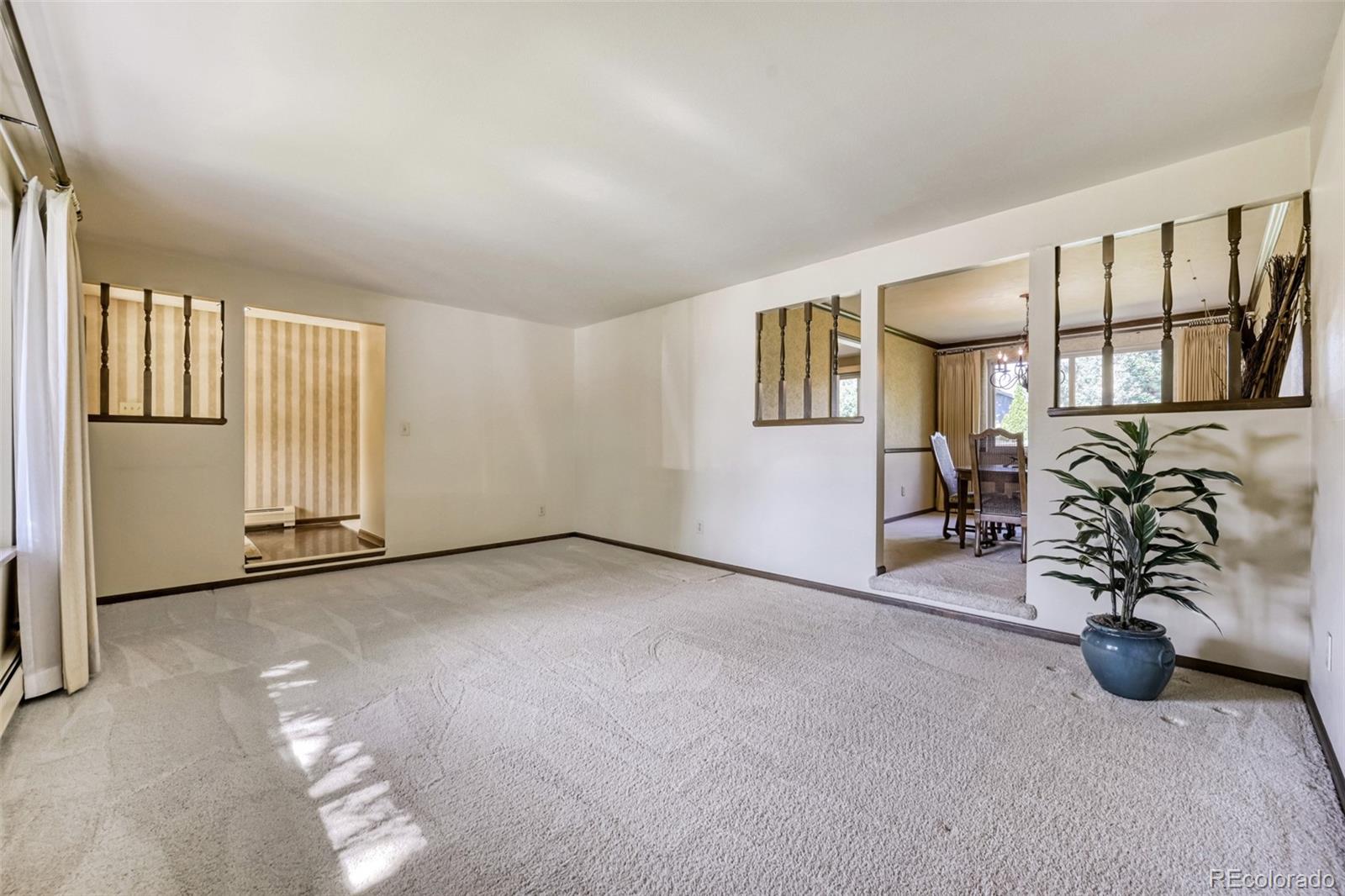 2900 Quail Street