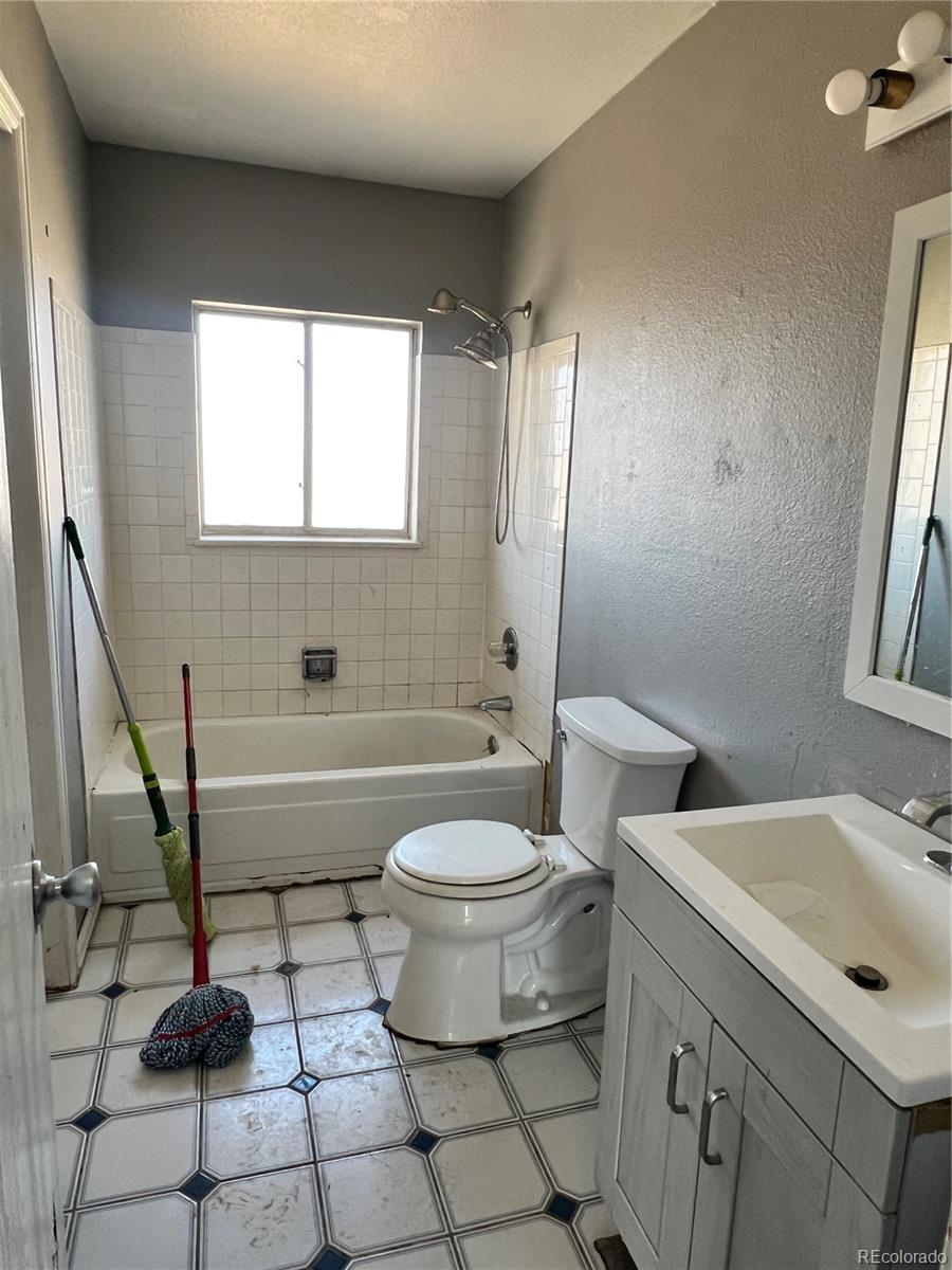 16525 E Arkansas Avenue