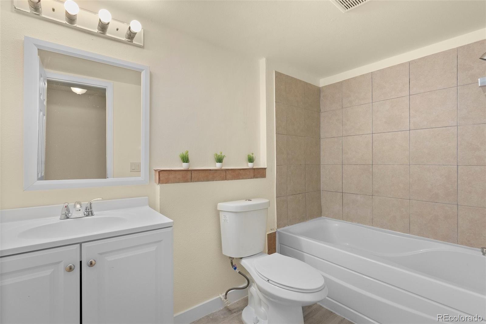 14602 E 2nd Avenue Unit: 111C