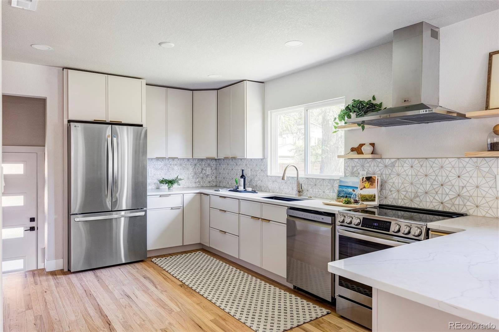 1952 S Franklin Street