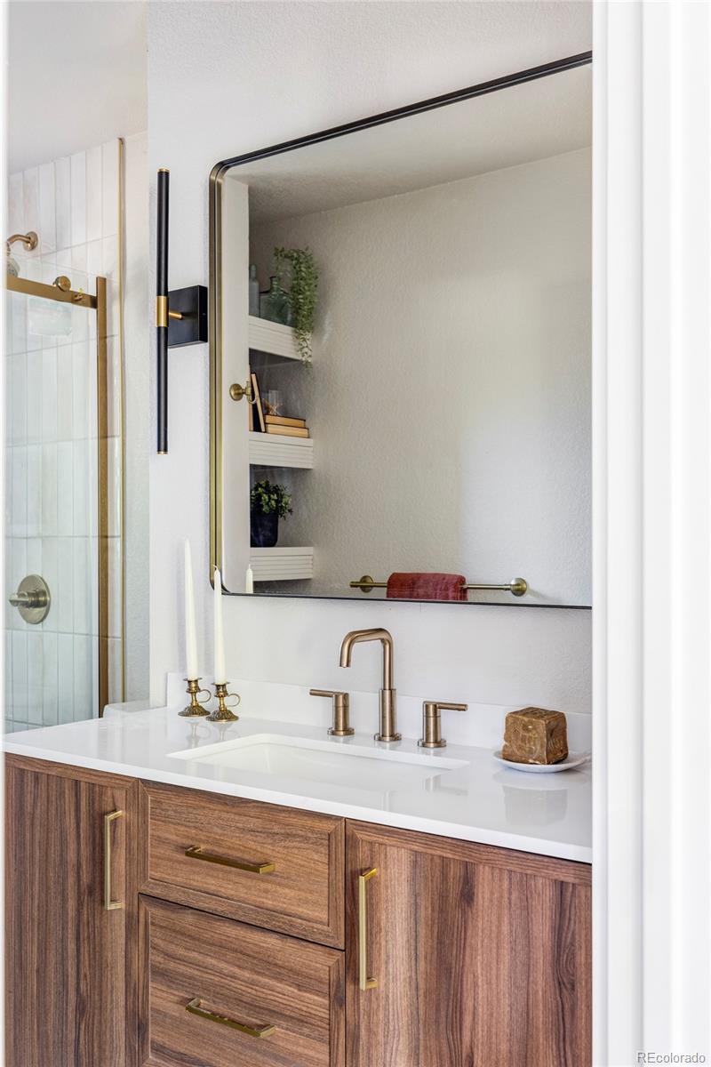 1952 S Franklin Street