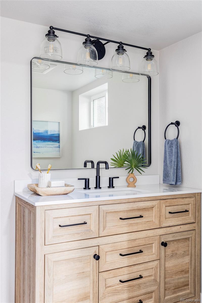 1952 S Franklin Street