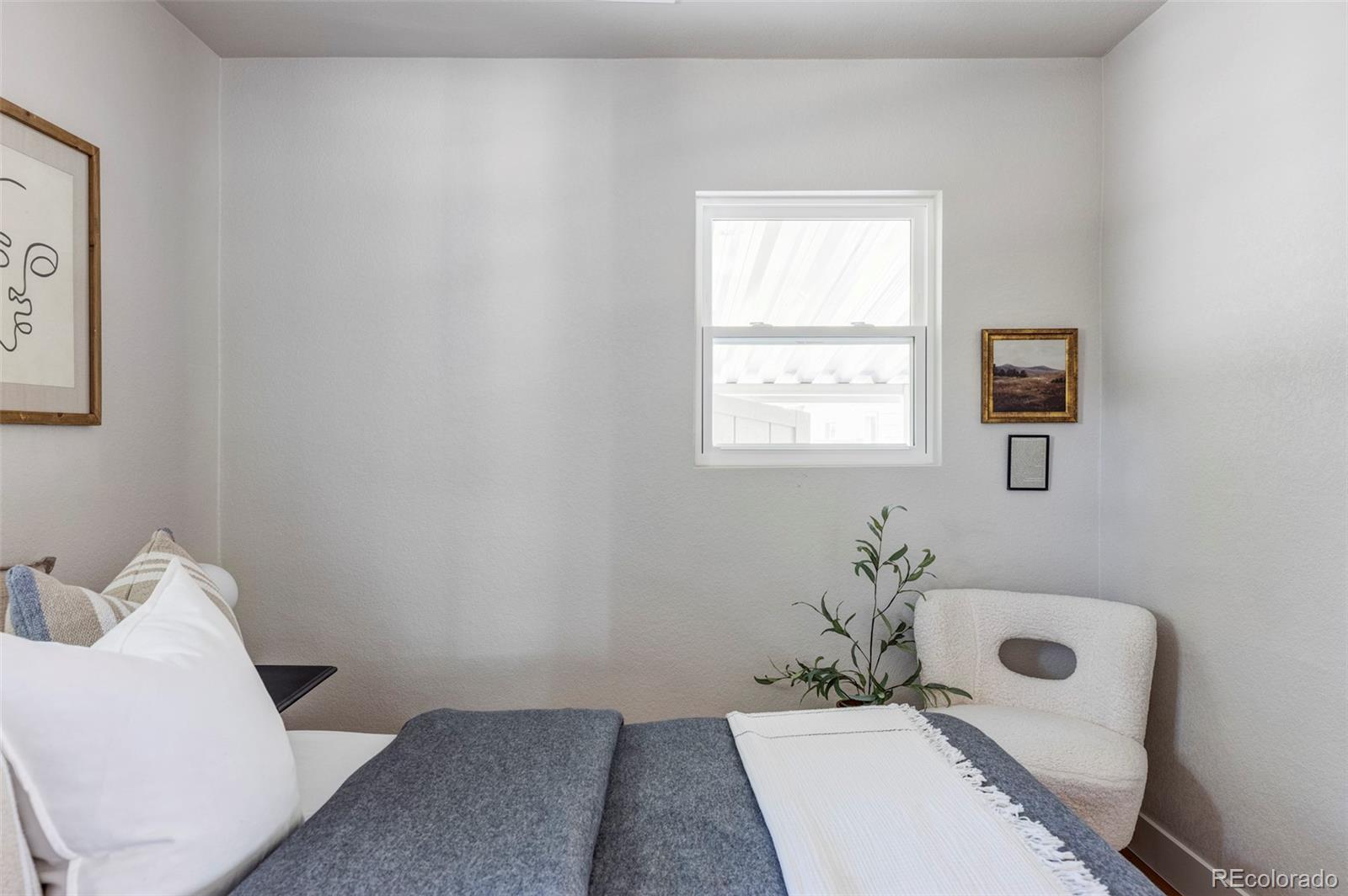 1952 S Franklin Street