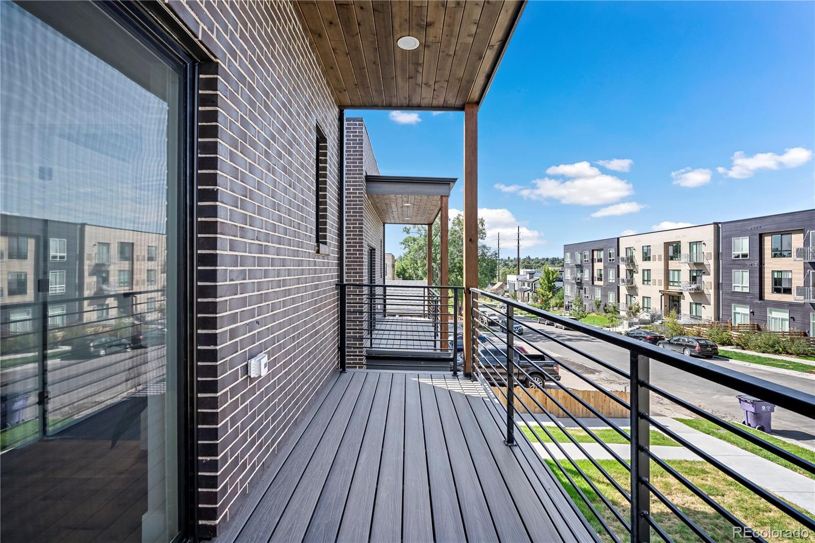 1290 N Newton Street Unit: 1