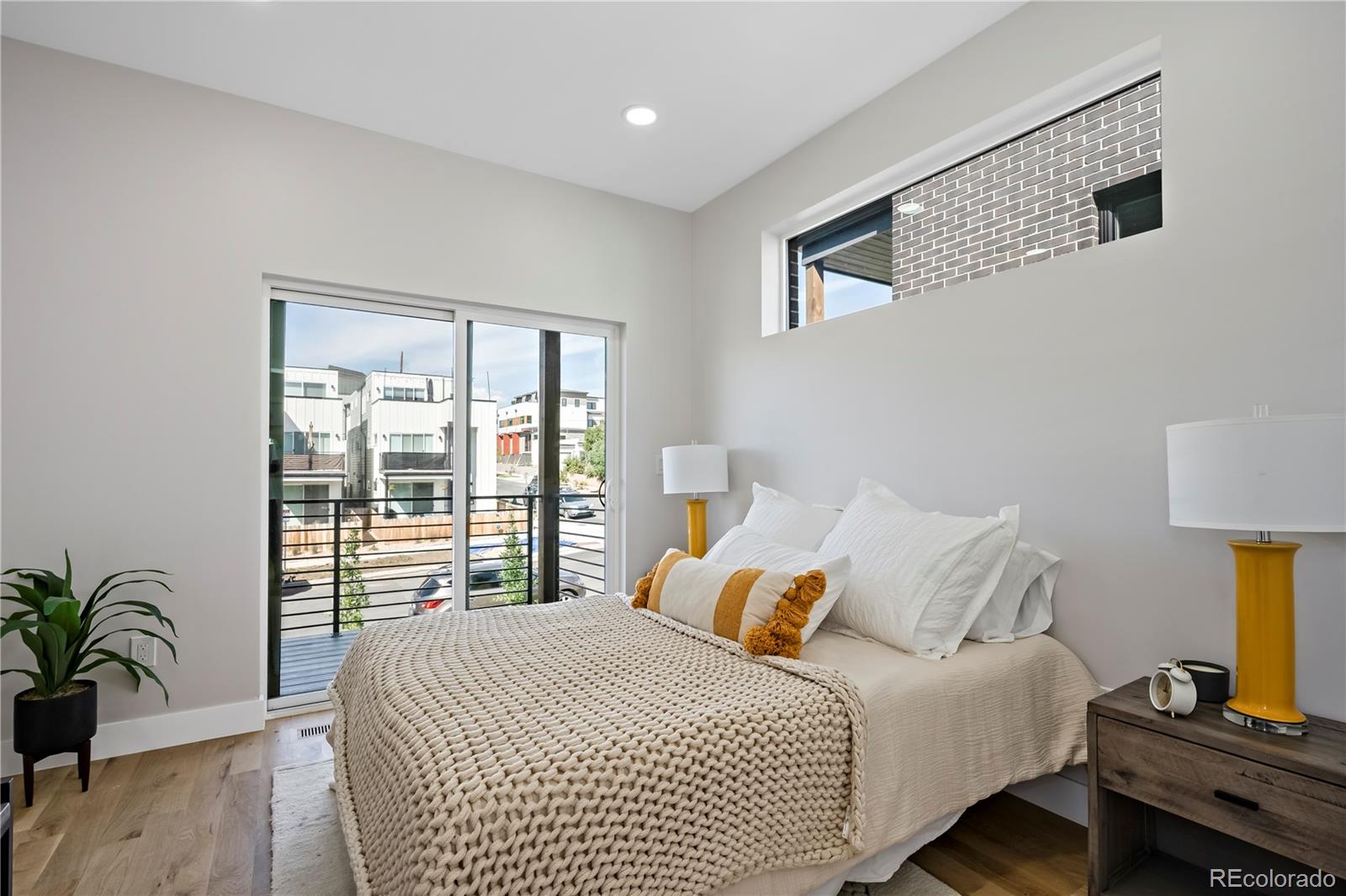 1290 N Newton Street Unit: 1