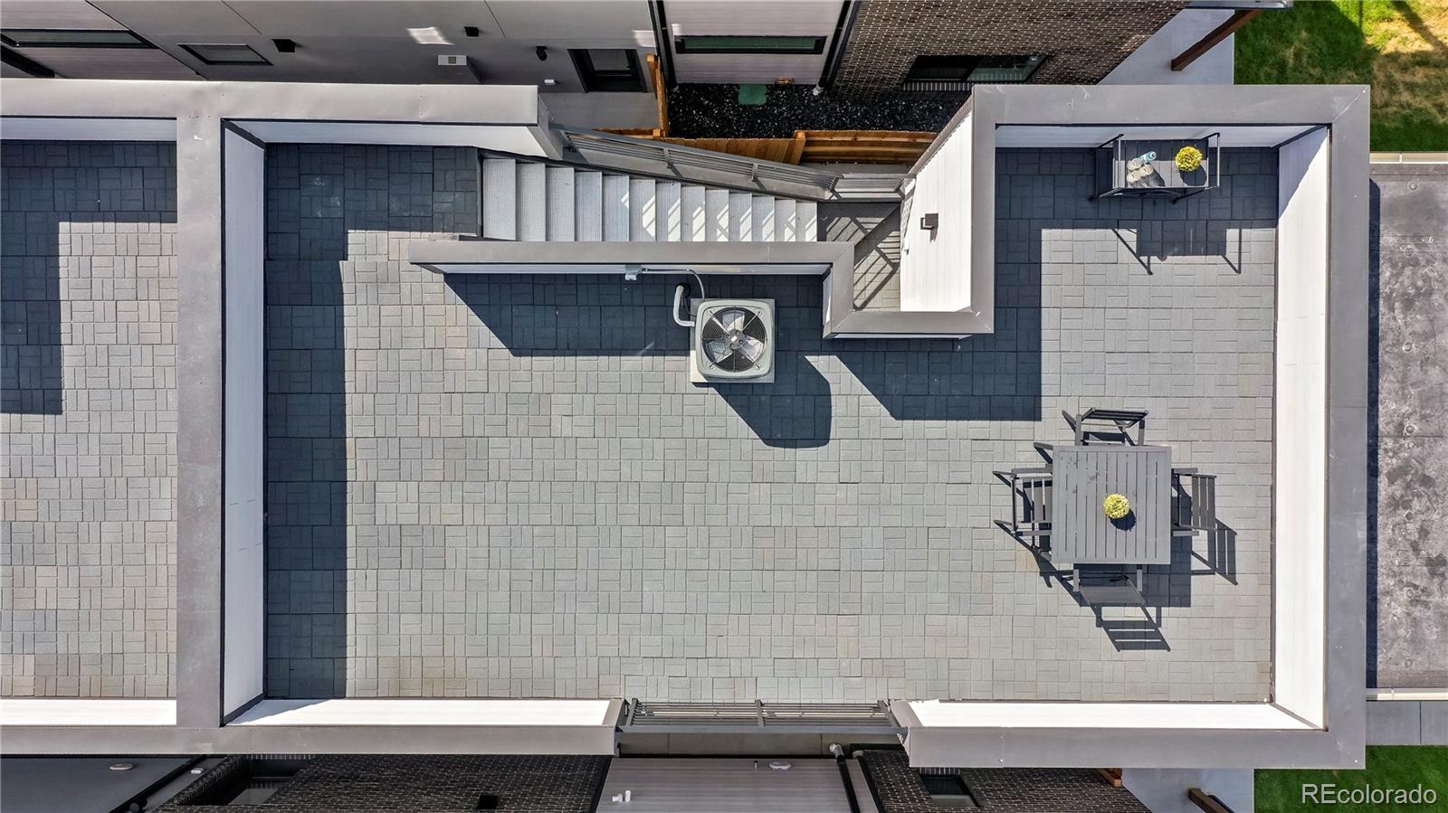 1290 N Newton Street Unit: 1