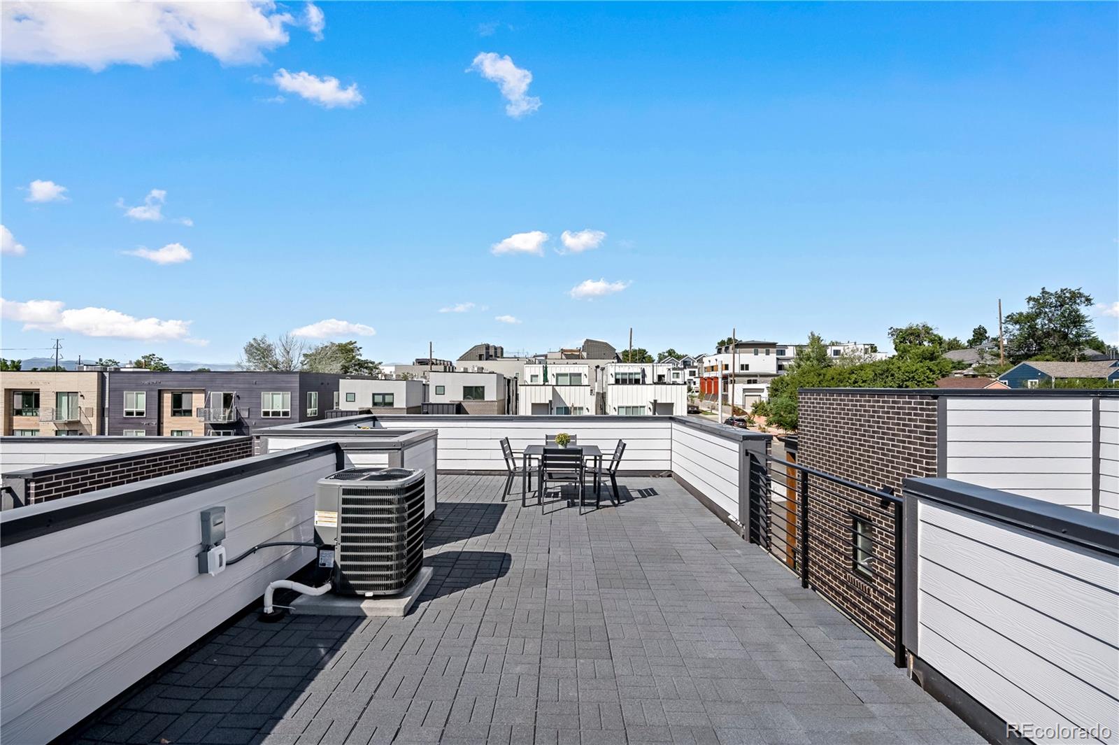 1290 N Newton Street Unit: 1