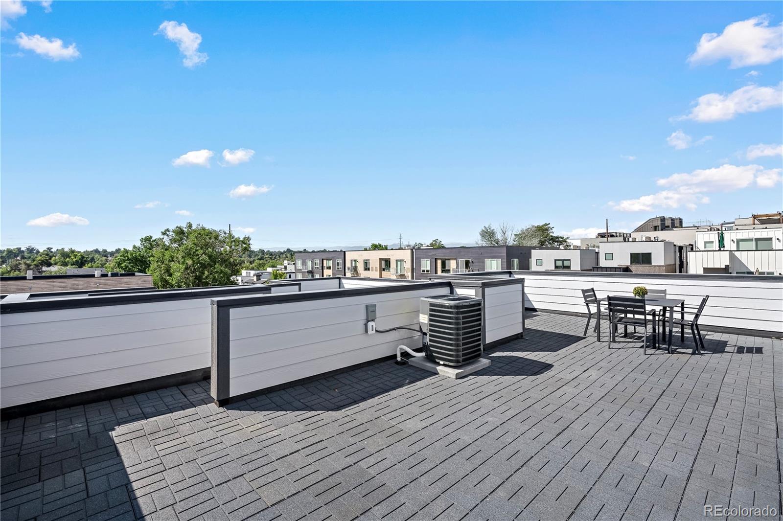 1290 N Newton Street Unit: 1
