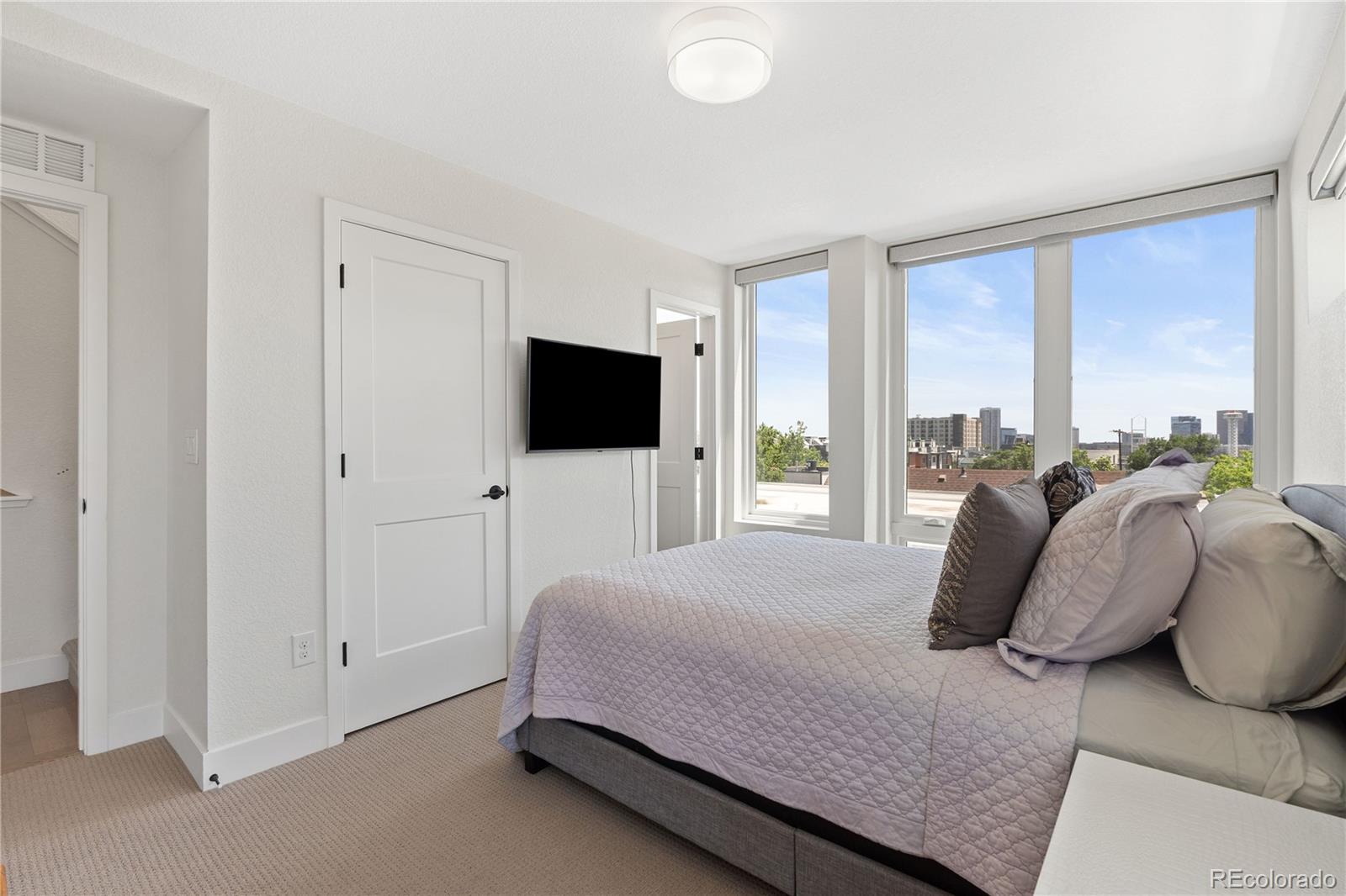 2851 W 23rd Avenue Unit: 1