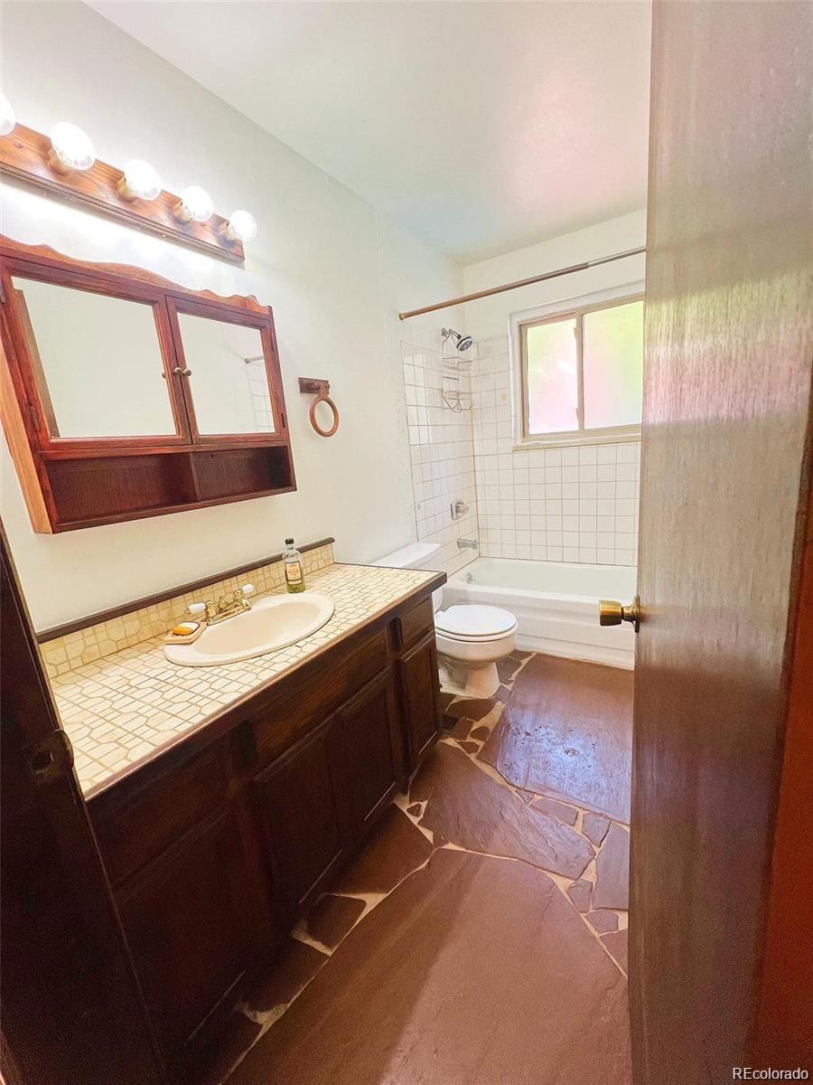 19424 Silver Ranch Road