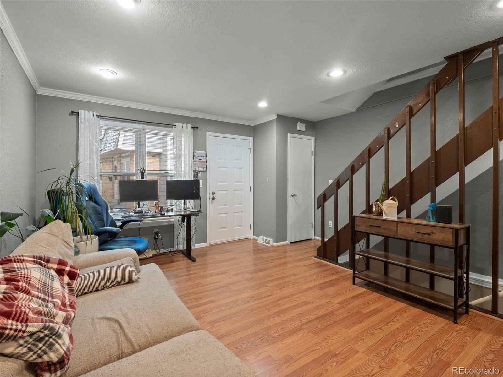 1517 S Owens Street Unit: 9