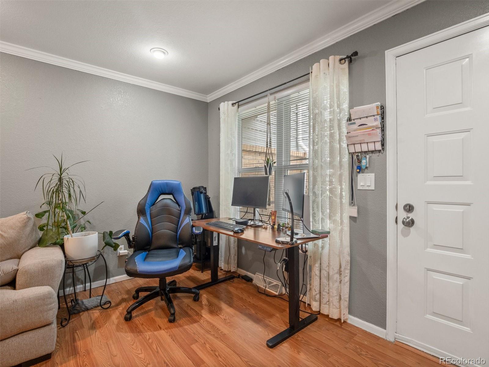 1517 S Owens Street Unit: 9