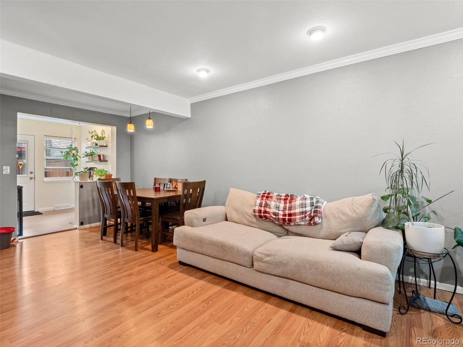 1517 S Owens Street Unit: 9