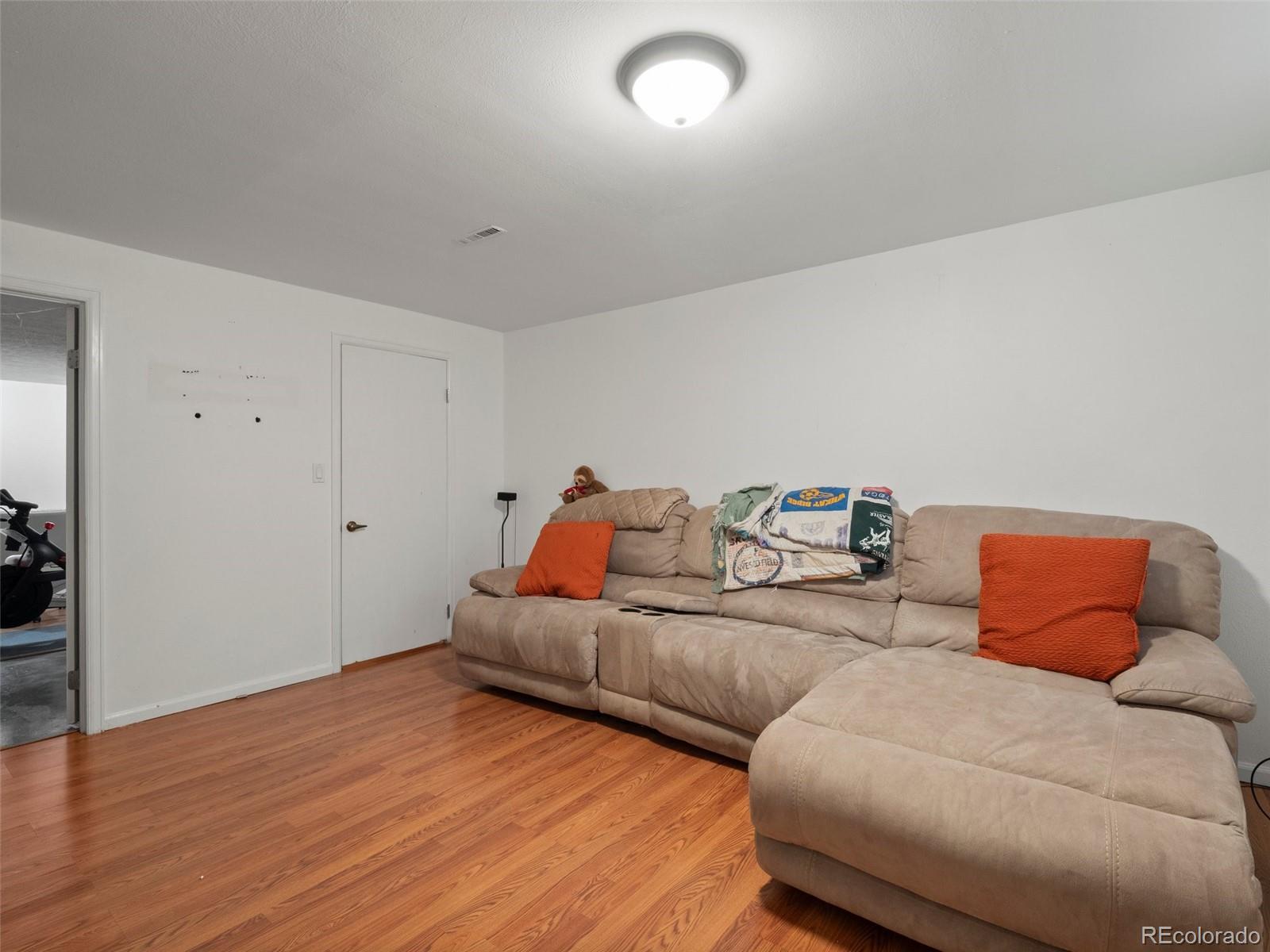 1517 S Owens Street Unit: 9