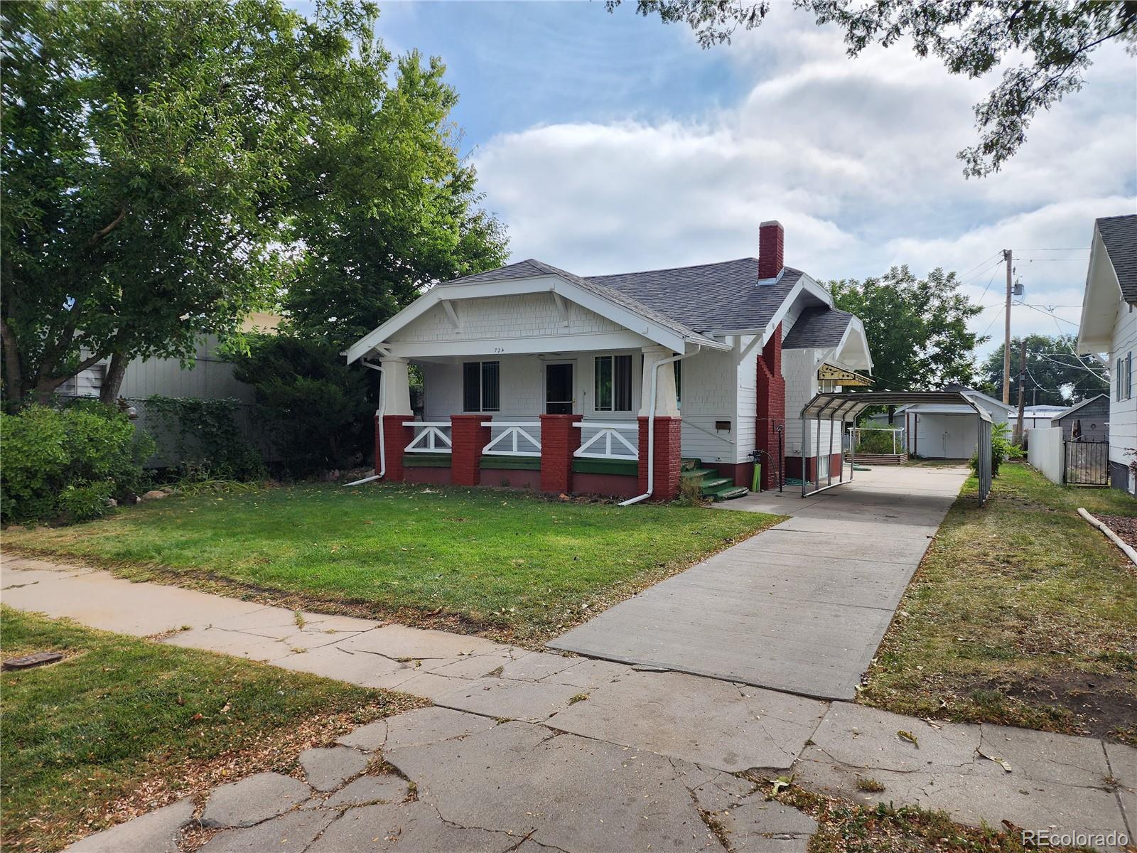 724 N 4th Street