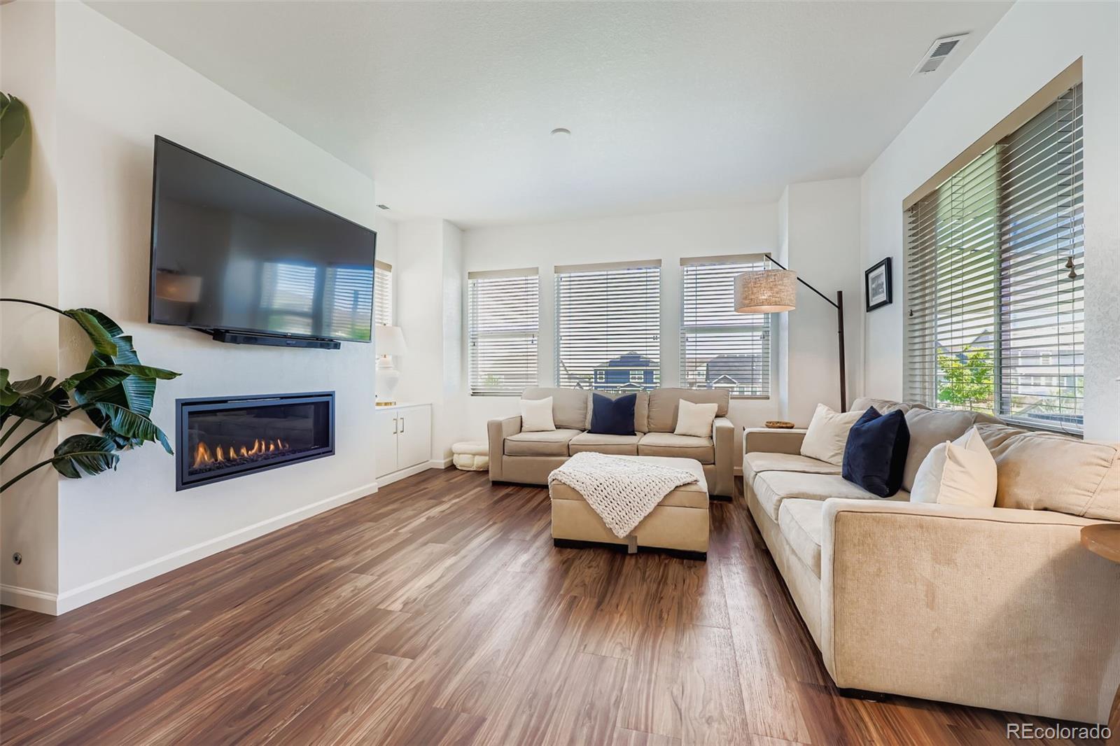 17243 Birds Foot Trail