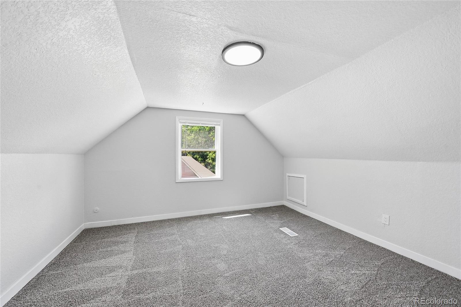 2520 S Hazel Court