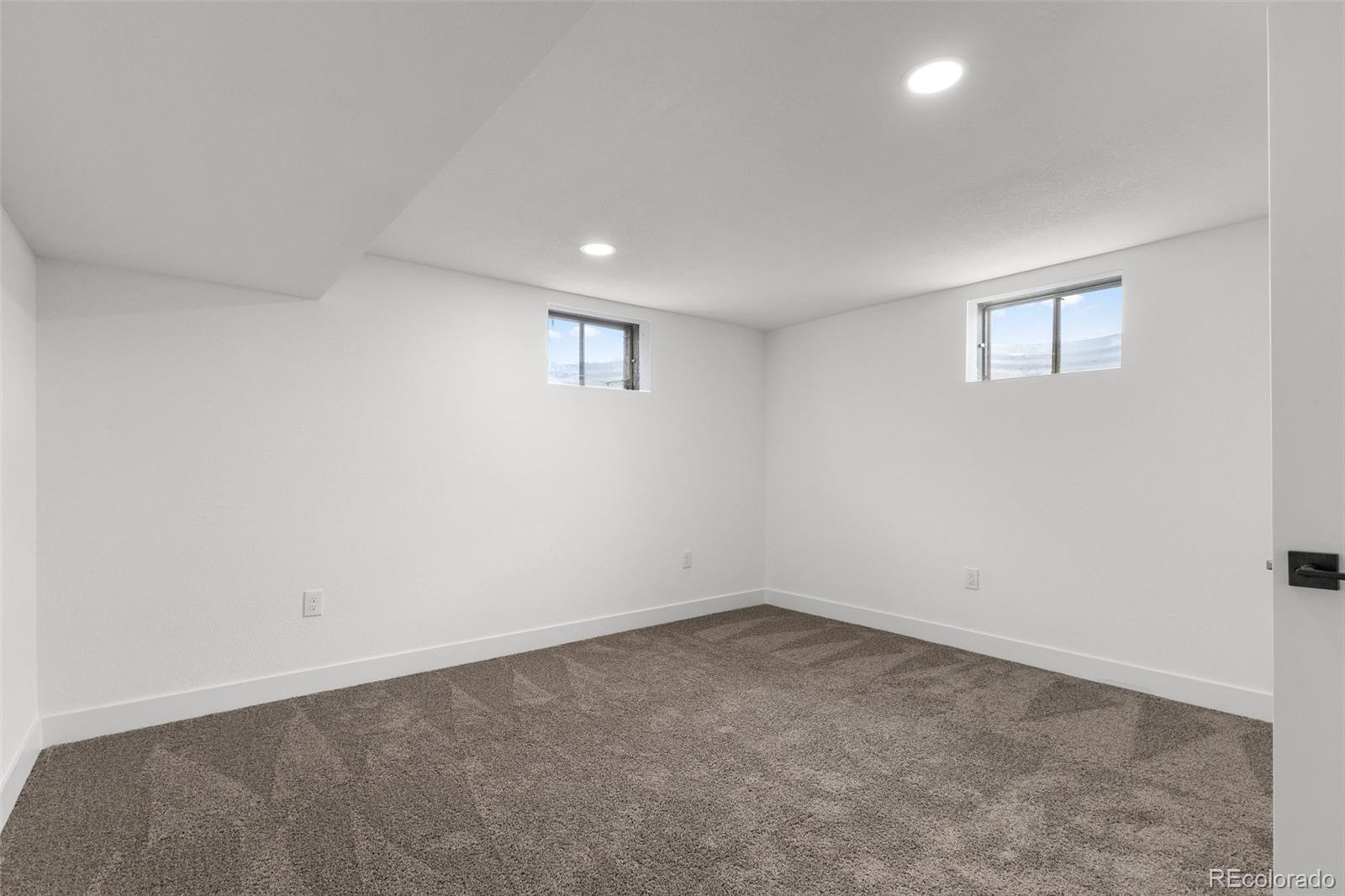 6650 W 112th Place