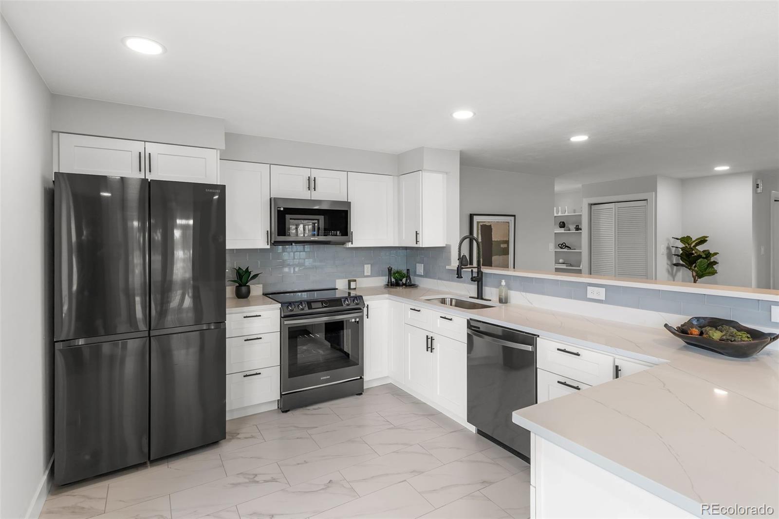6650 W 112th Place