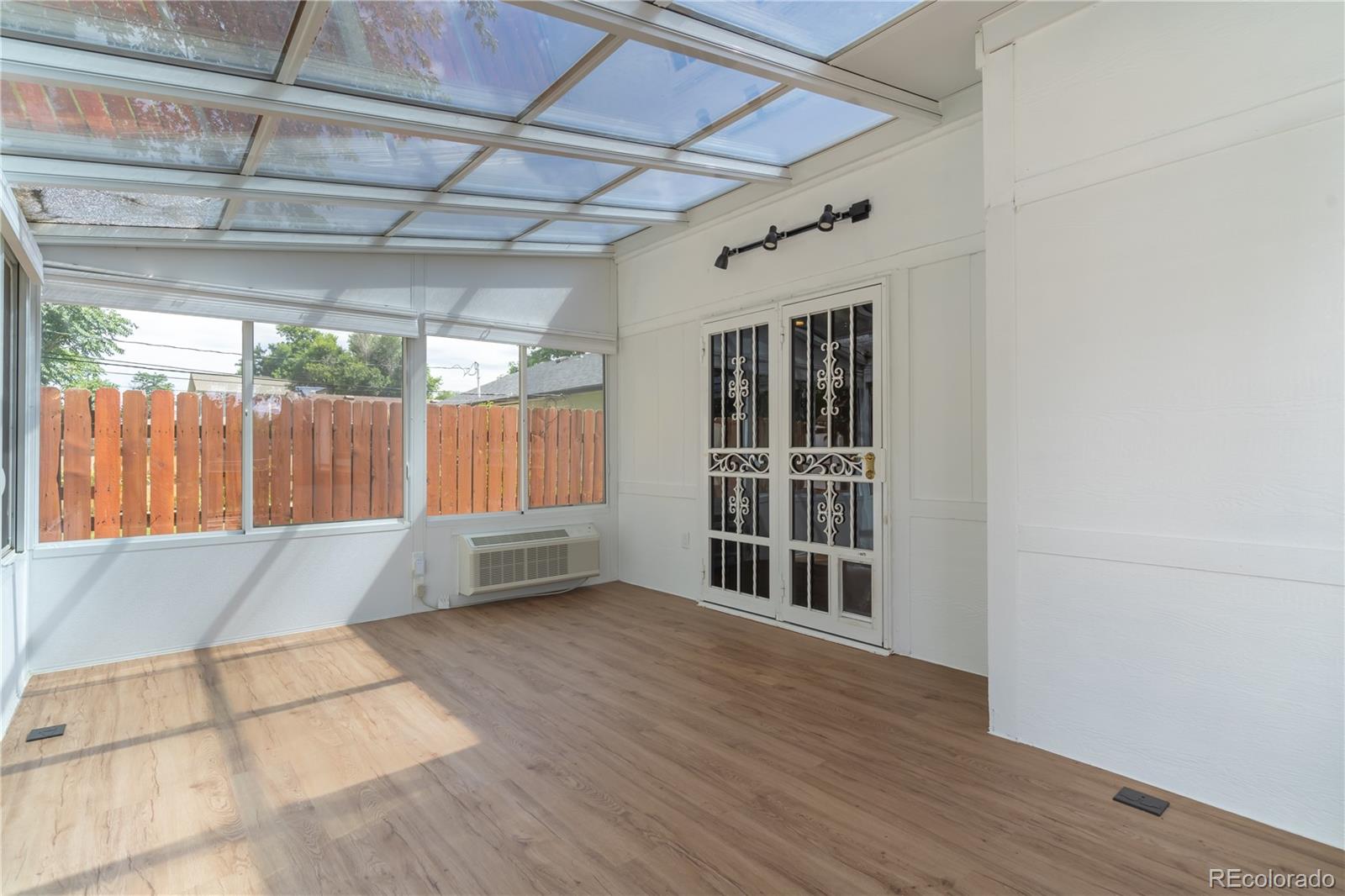 3905 Pierce Street