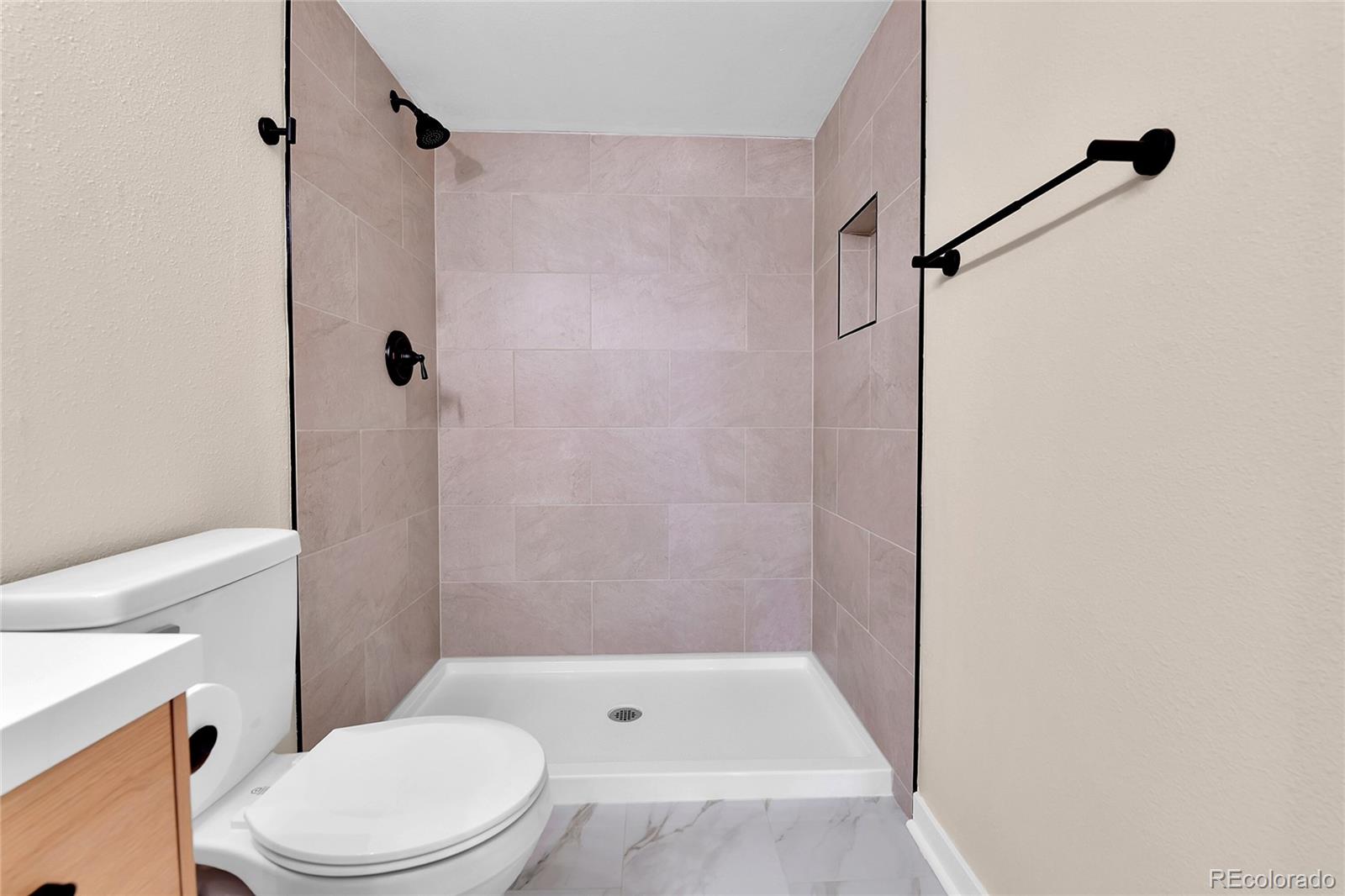 906 S Walden Street Unit: 104