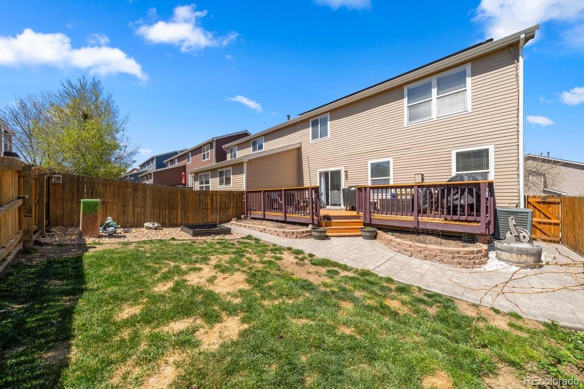 21950 E Crestline Lane