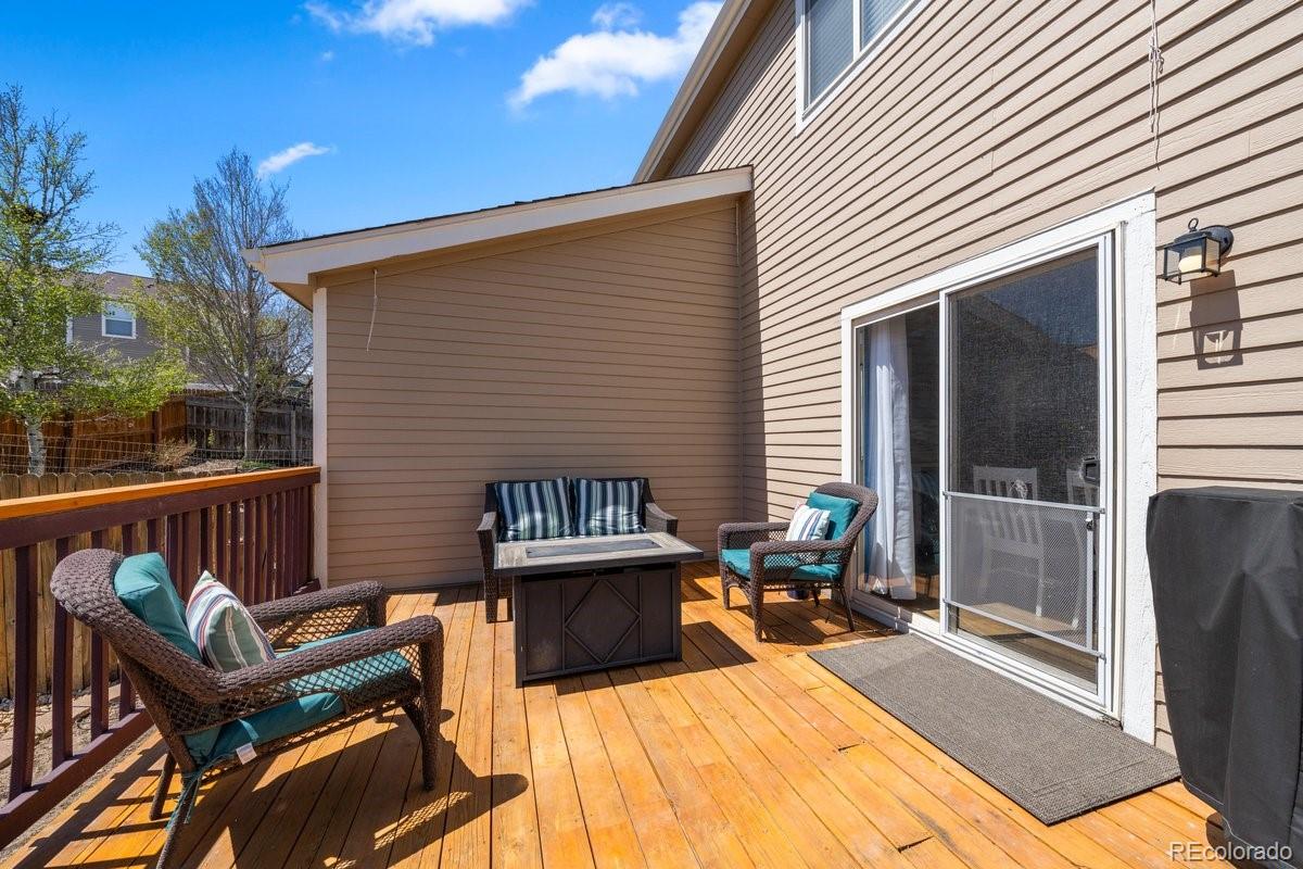 21950 E Crestline Lane