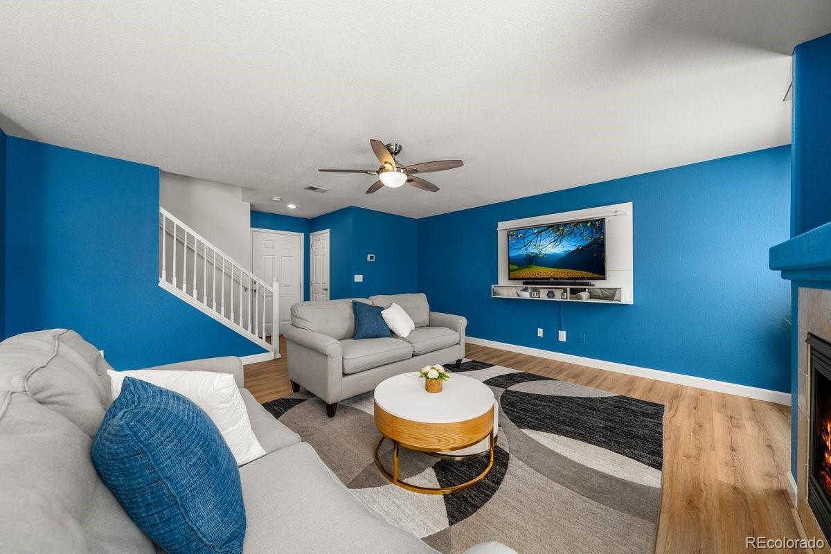 21950 E Crestline Lane