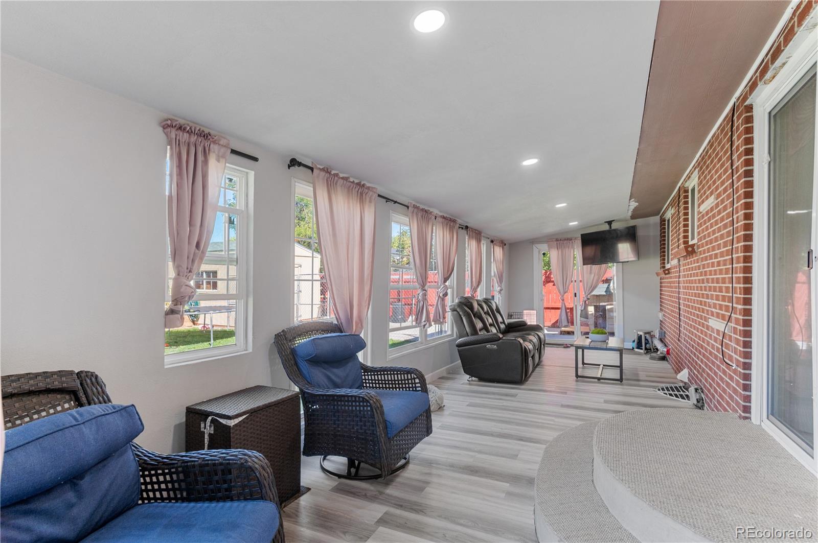 12793 E Alaska Place