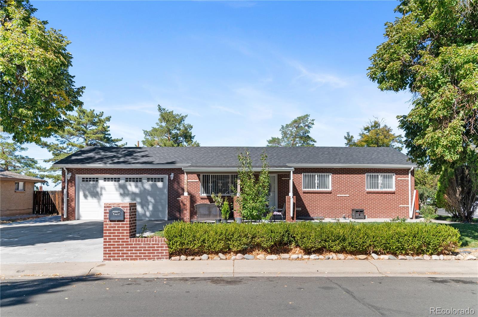 12793 E Alaska Place