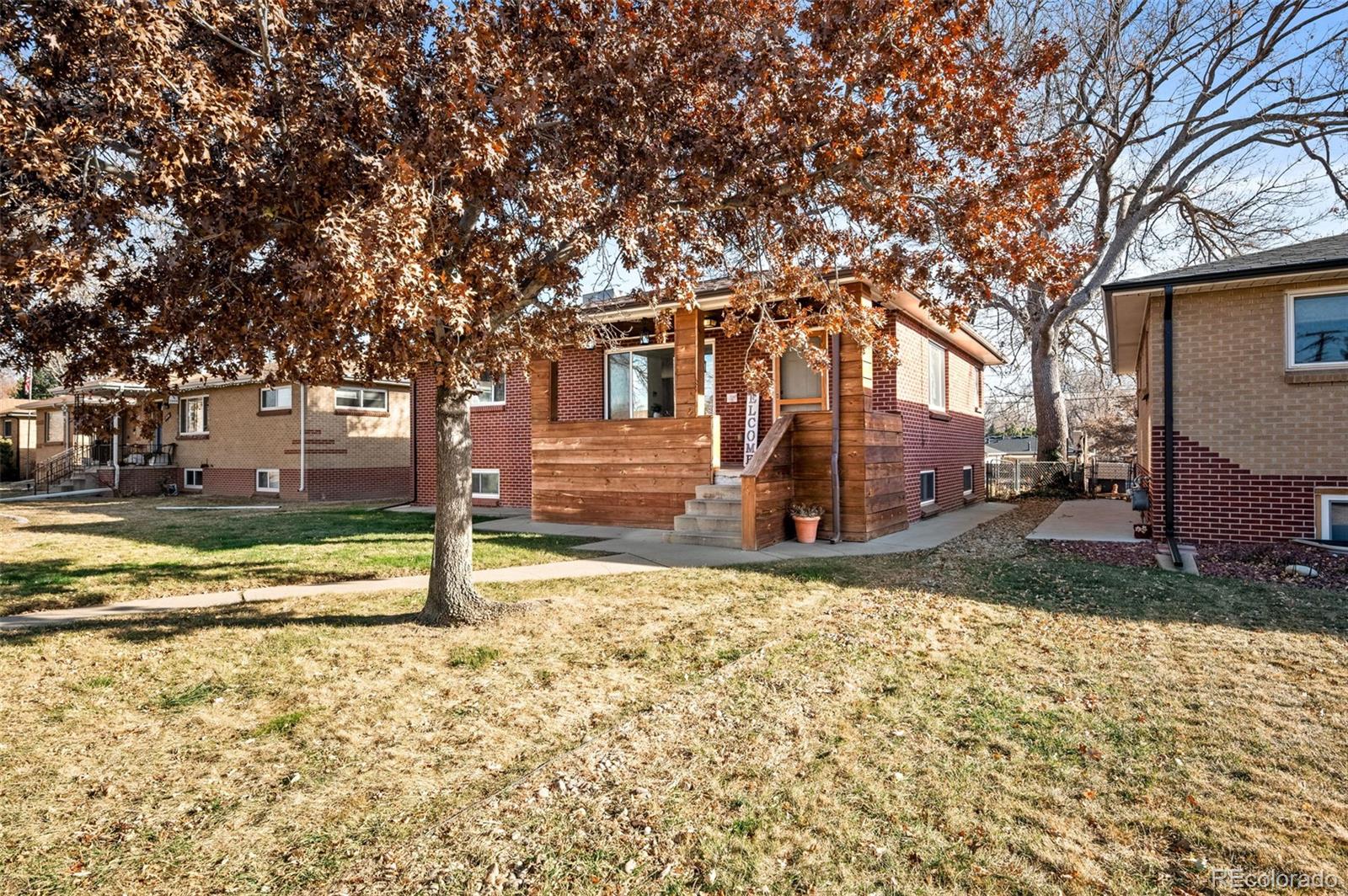 2210 Marshall Street