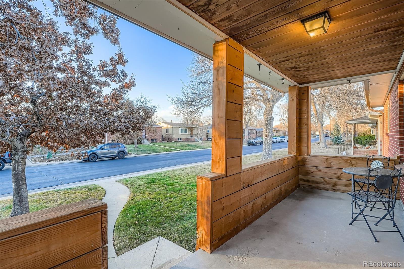 2210 Marshall Street