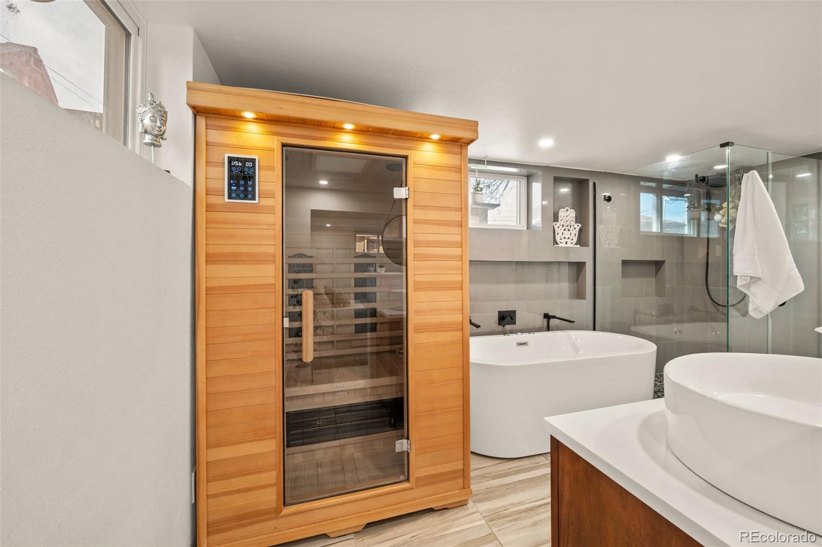 2210 Marshall Street