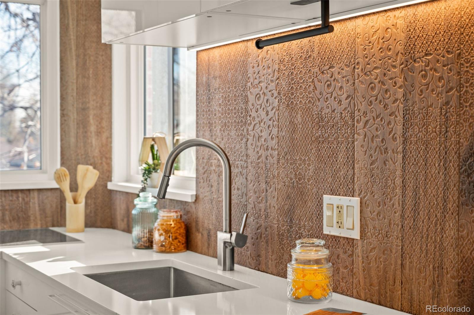 2210 Marshall Street