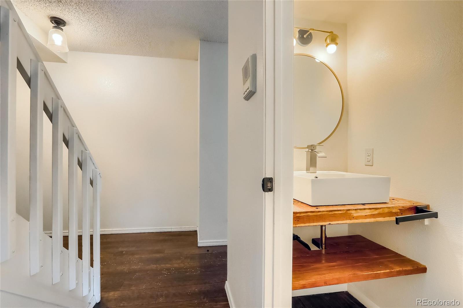 6405 S Dayton Street Unit: 103