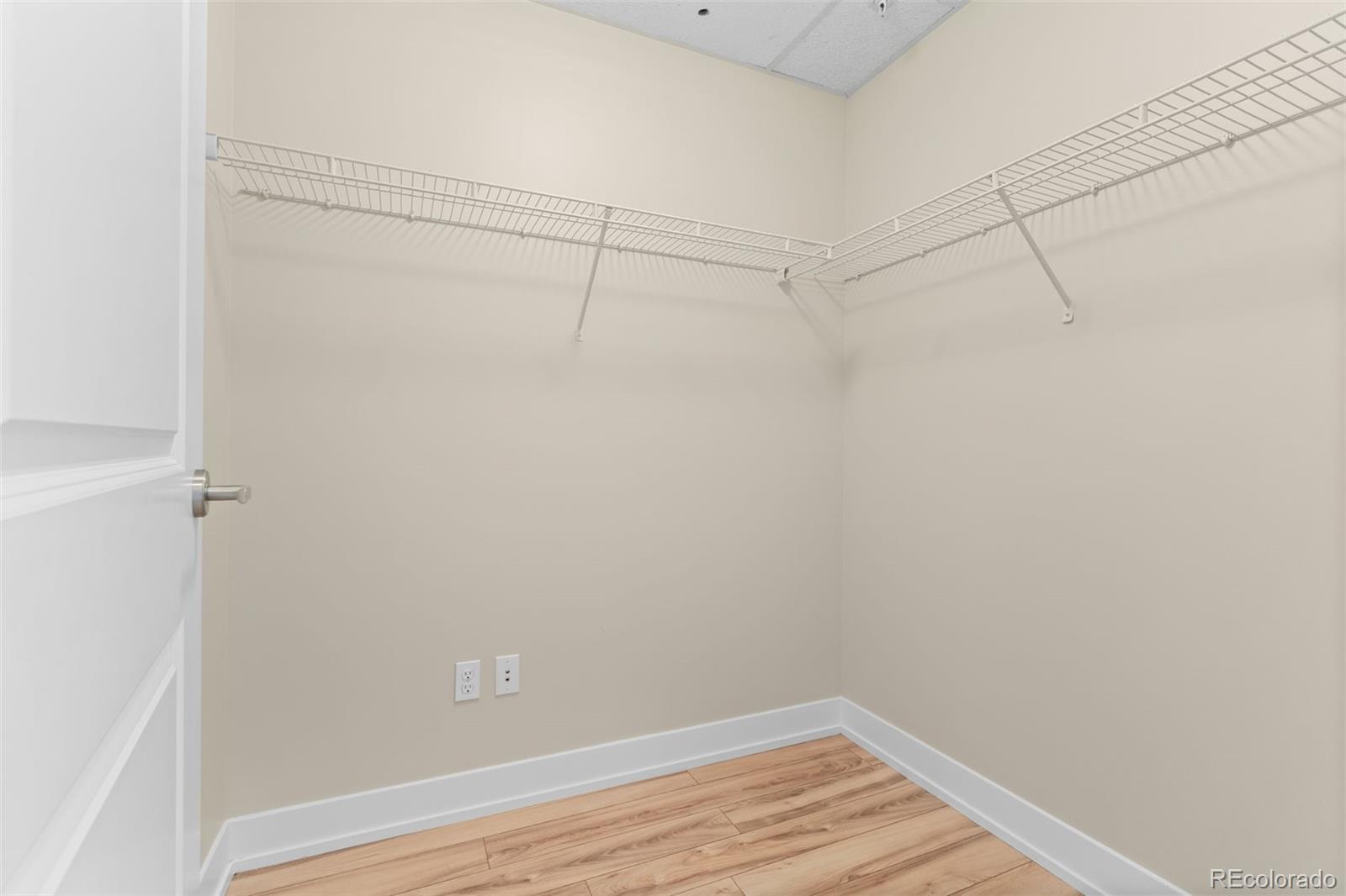 2001 Lincoln Street Unit: 2623