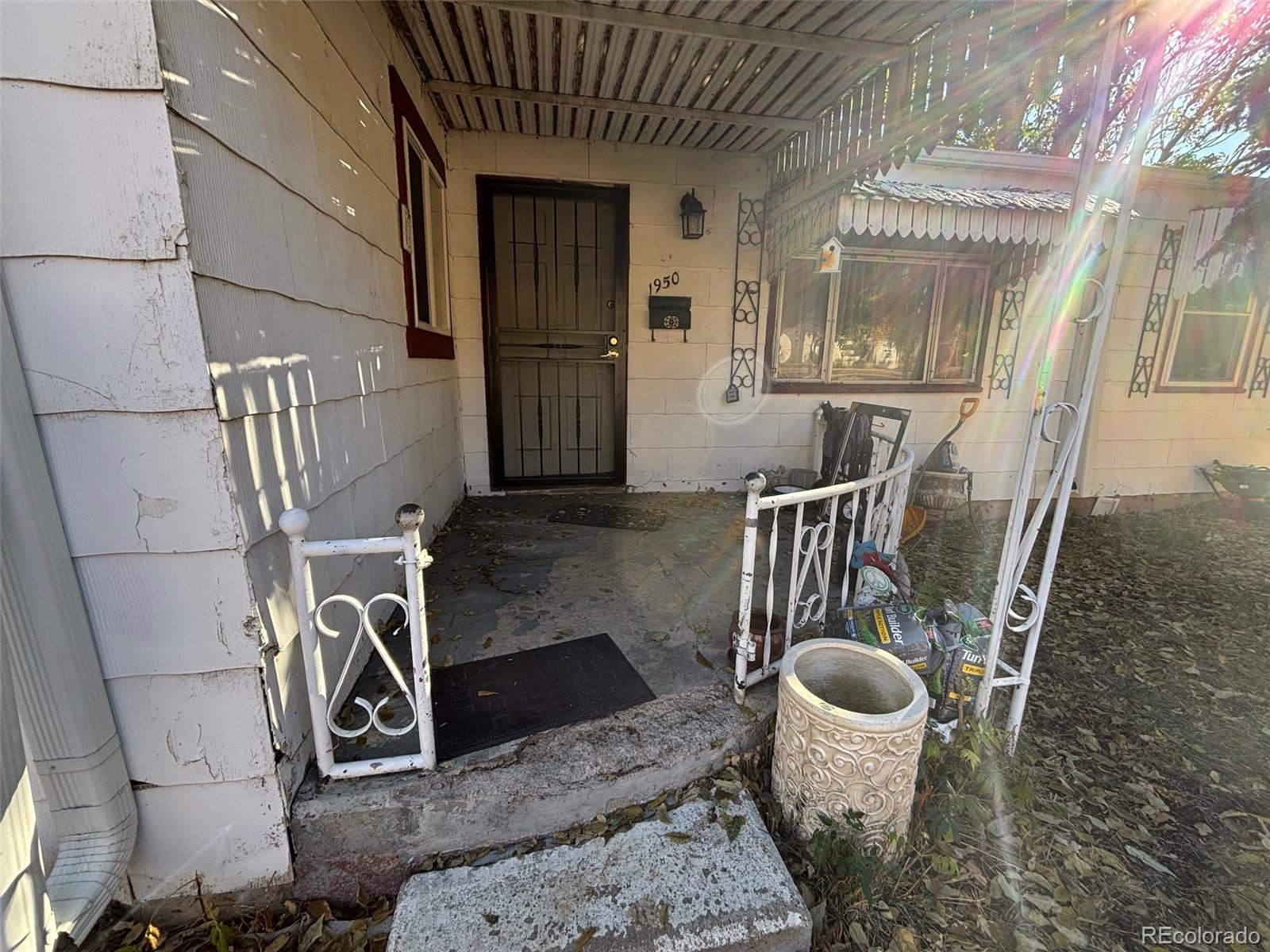 1950 S Irving Street