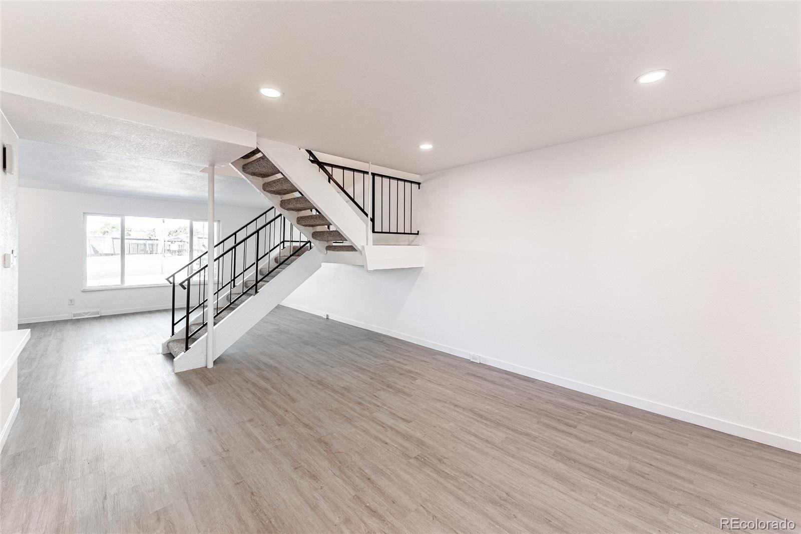 8690 Mariposa Street