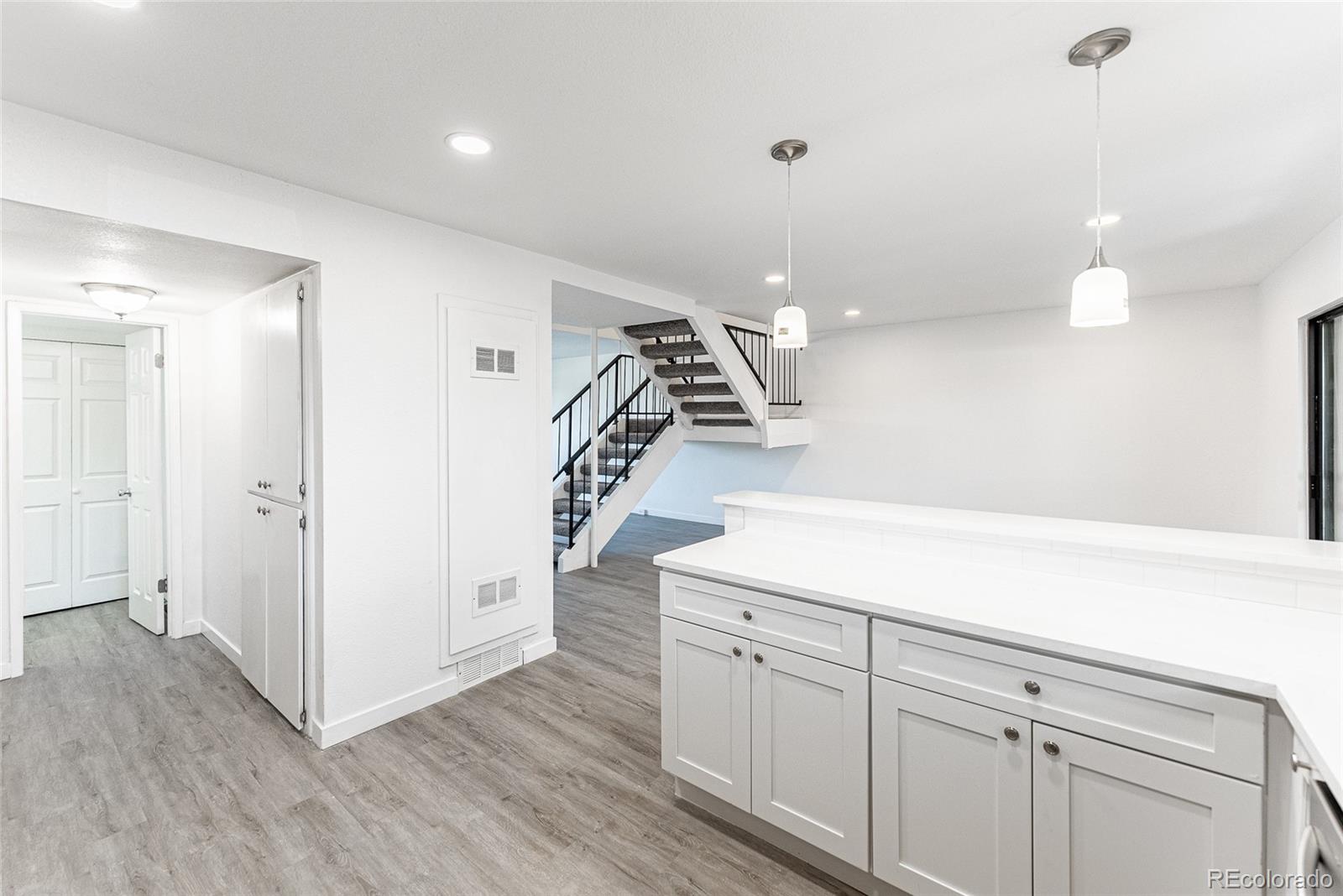 8690 Mariposa Street