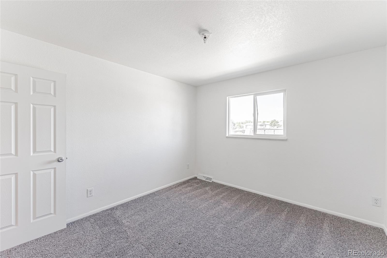 8690 Mariposa Street