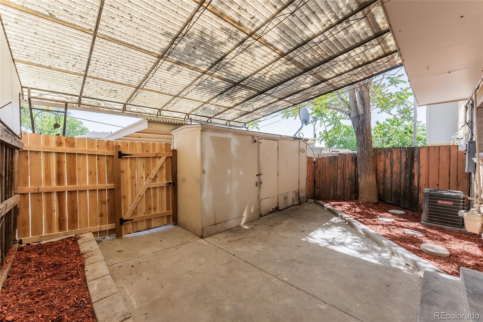 8690 Mariposa Street