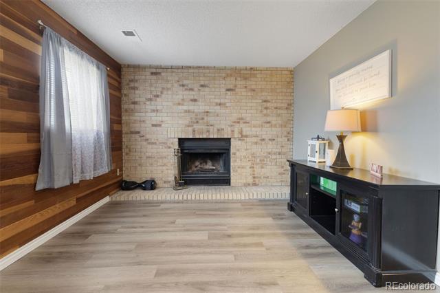 4416 E 93rd Place