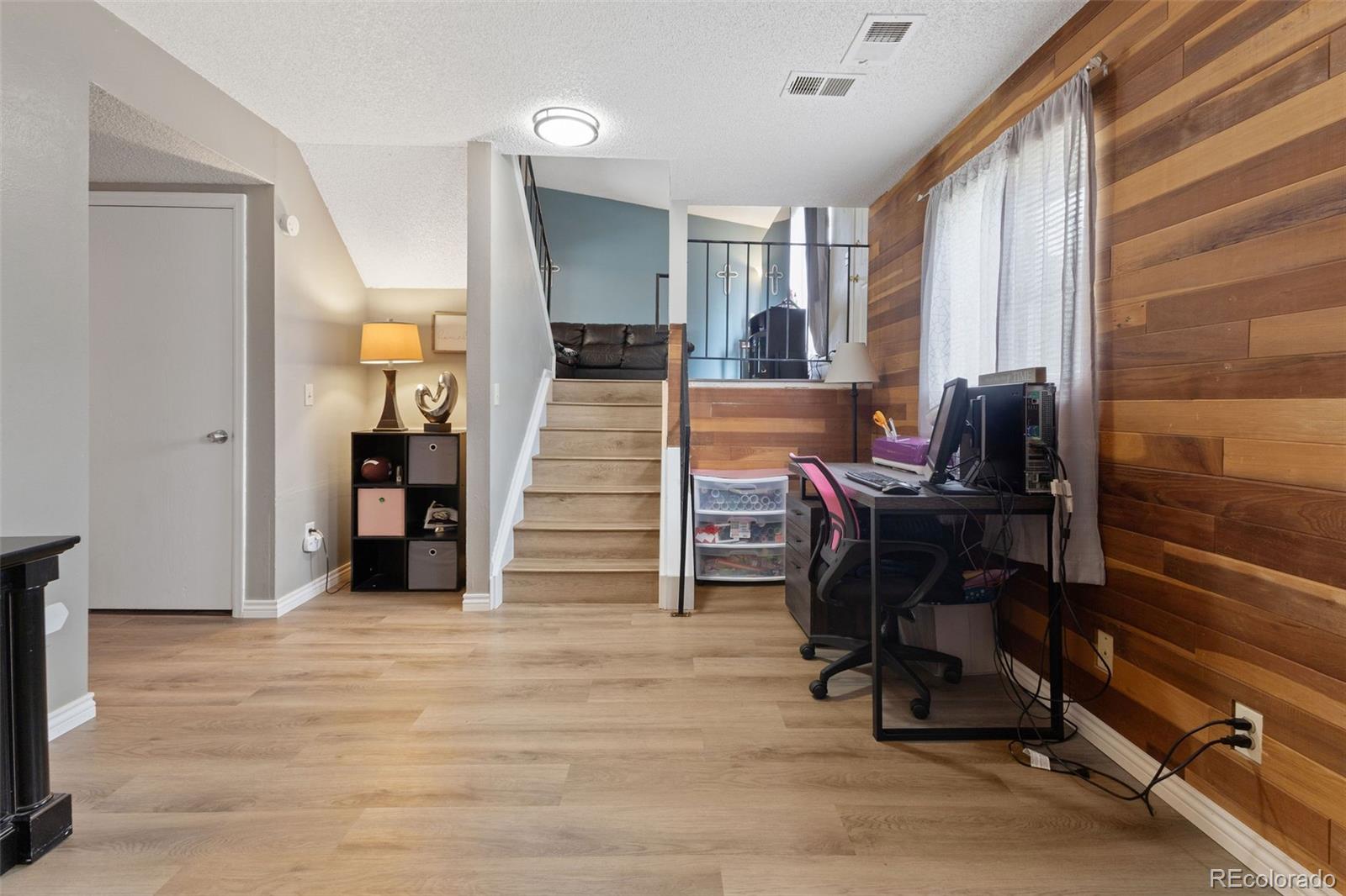 4416 E 93rd Place