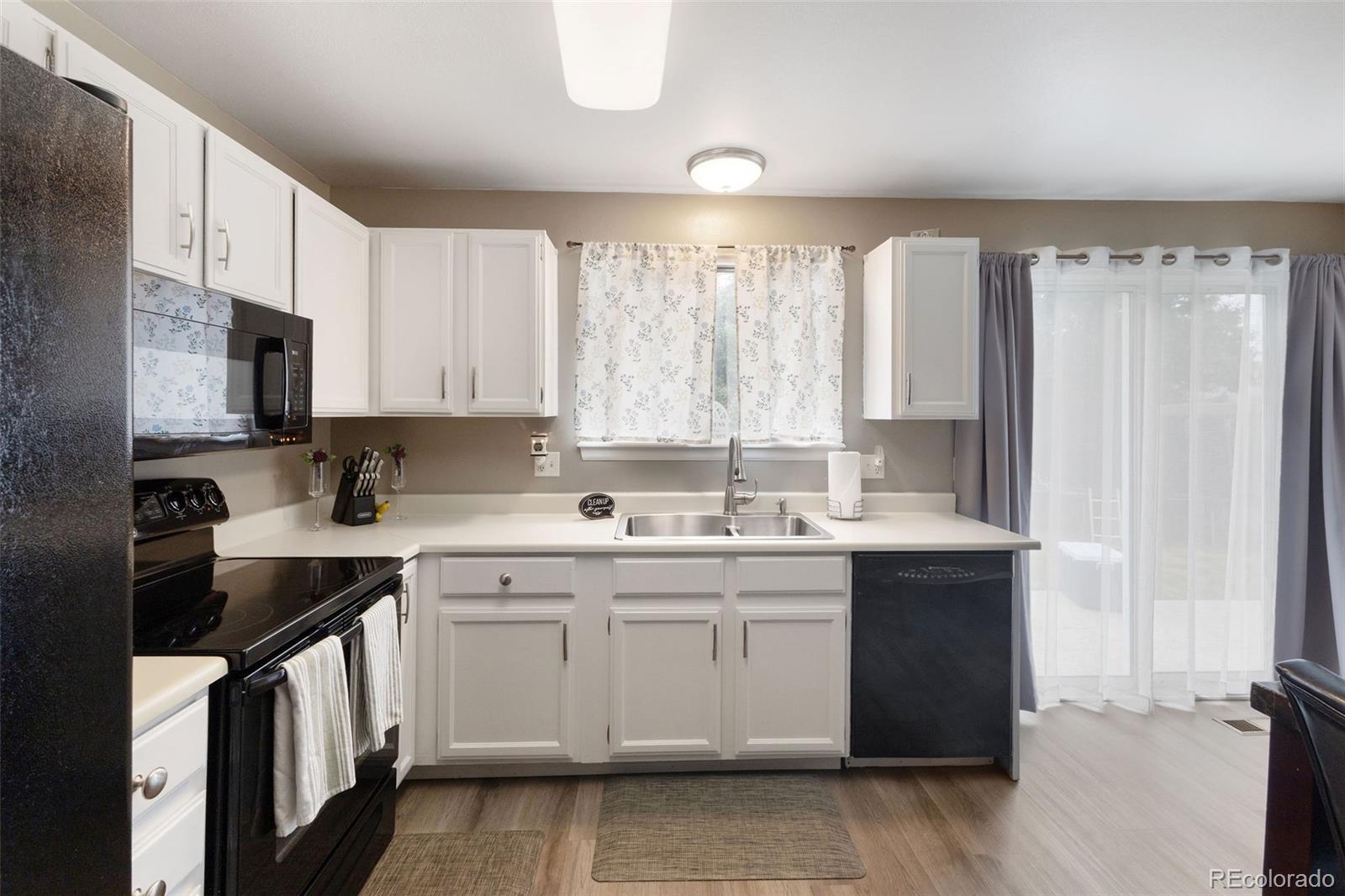 4416 E 93rd Place