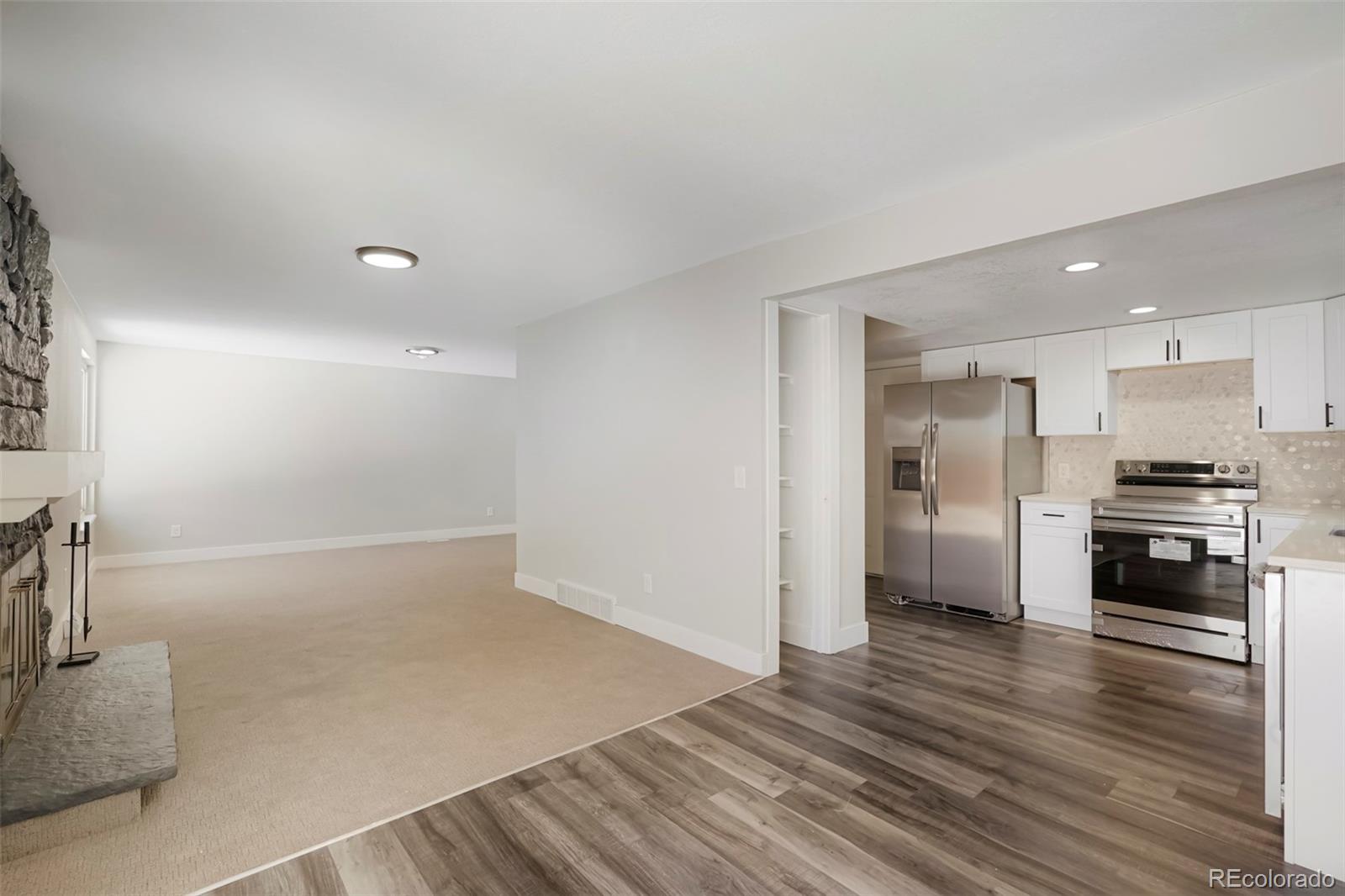 9611 W 105th Place