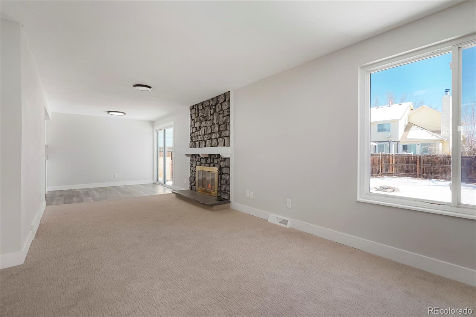 9611 W 105th Place