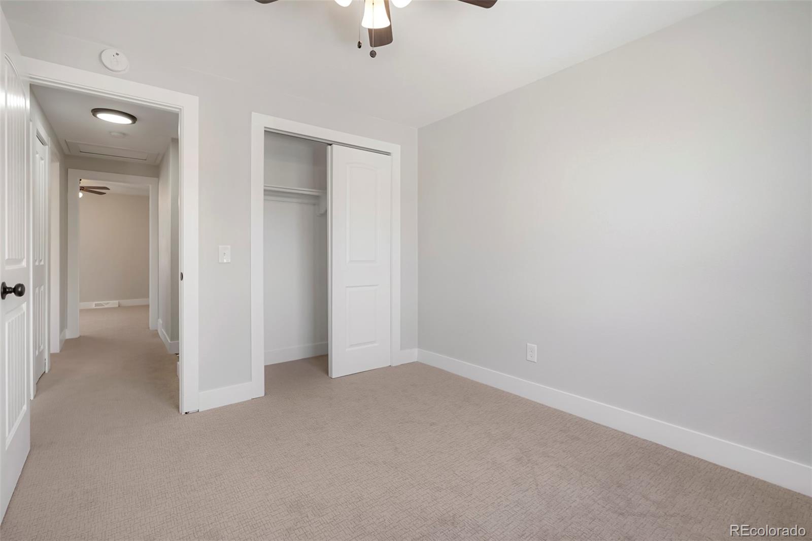 9611 W 105th Place
