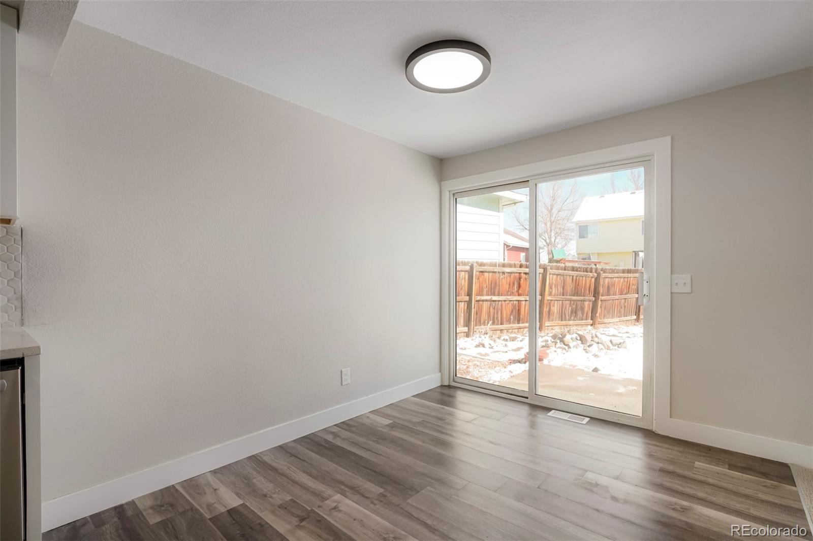 9611 W 105th Place
