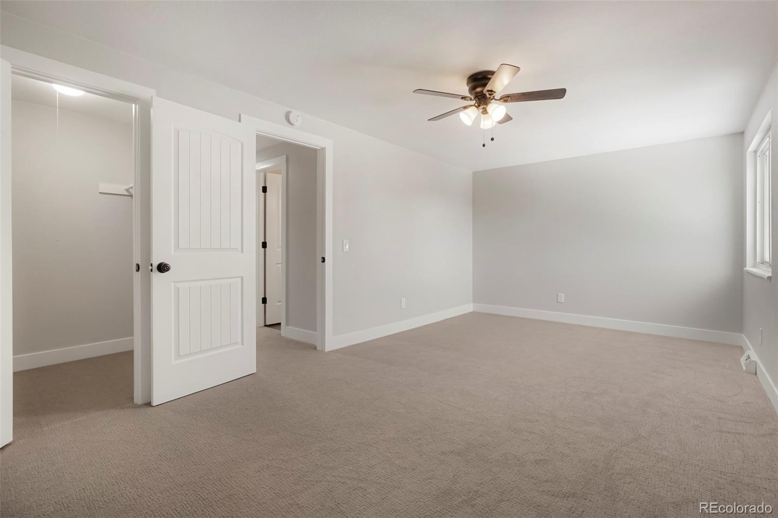 9611 W 105th Place