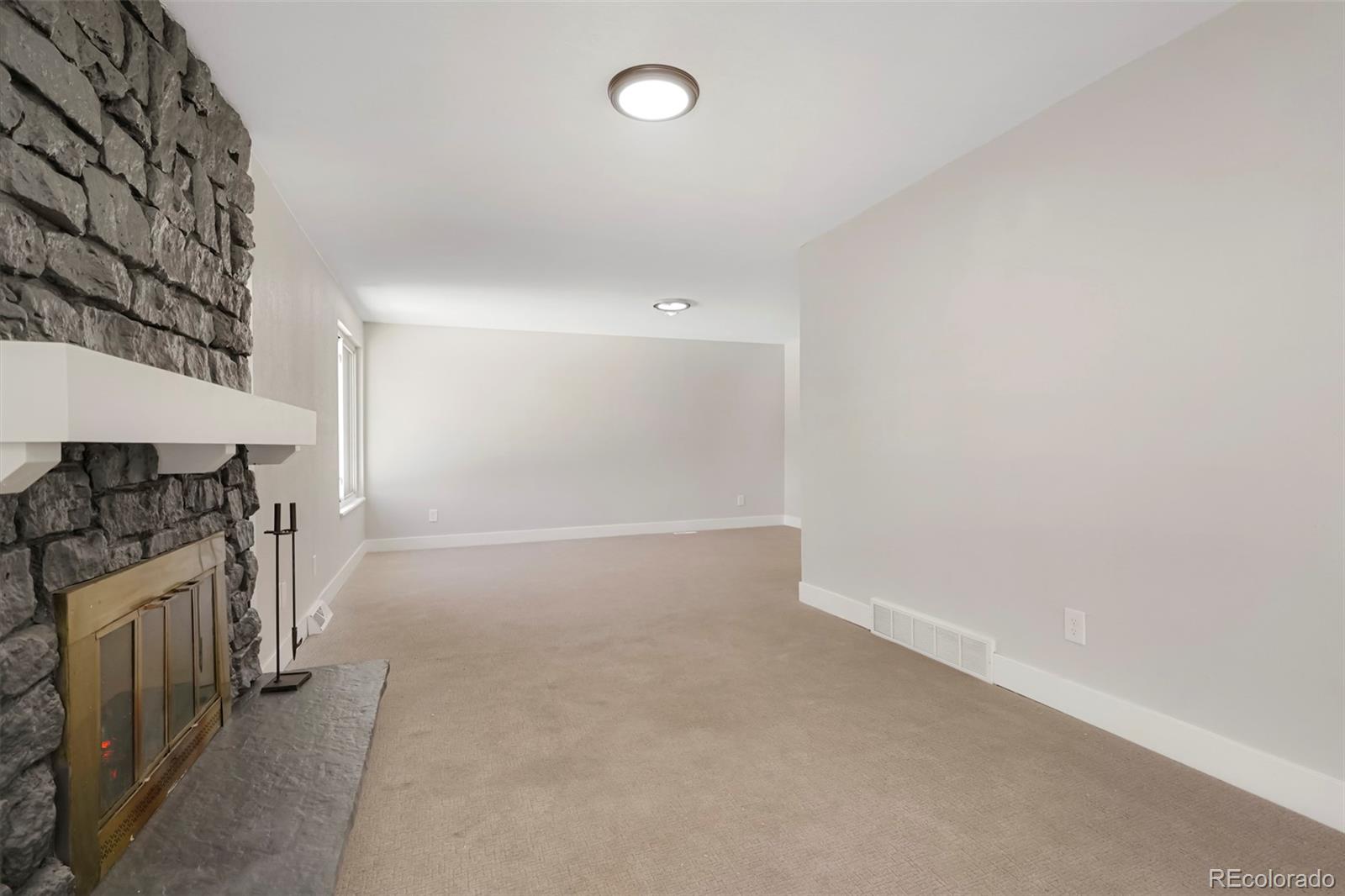 9611 W 105th Place